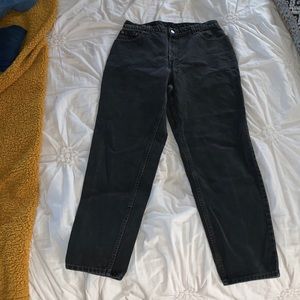 Levi’s black 550 jeans